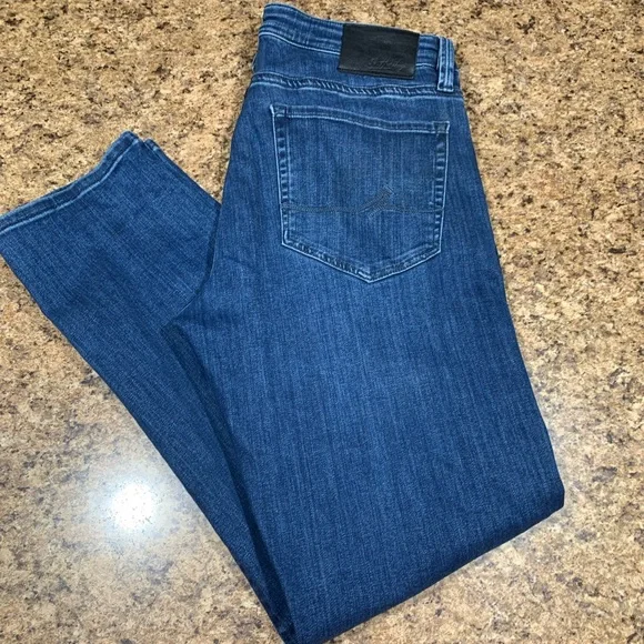 EUC 34 Heritage Mid Rise Straight Jeans Courage 34 30 - Picture 7 of 7